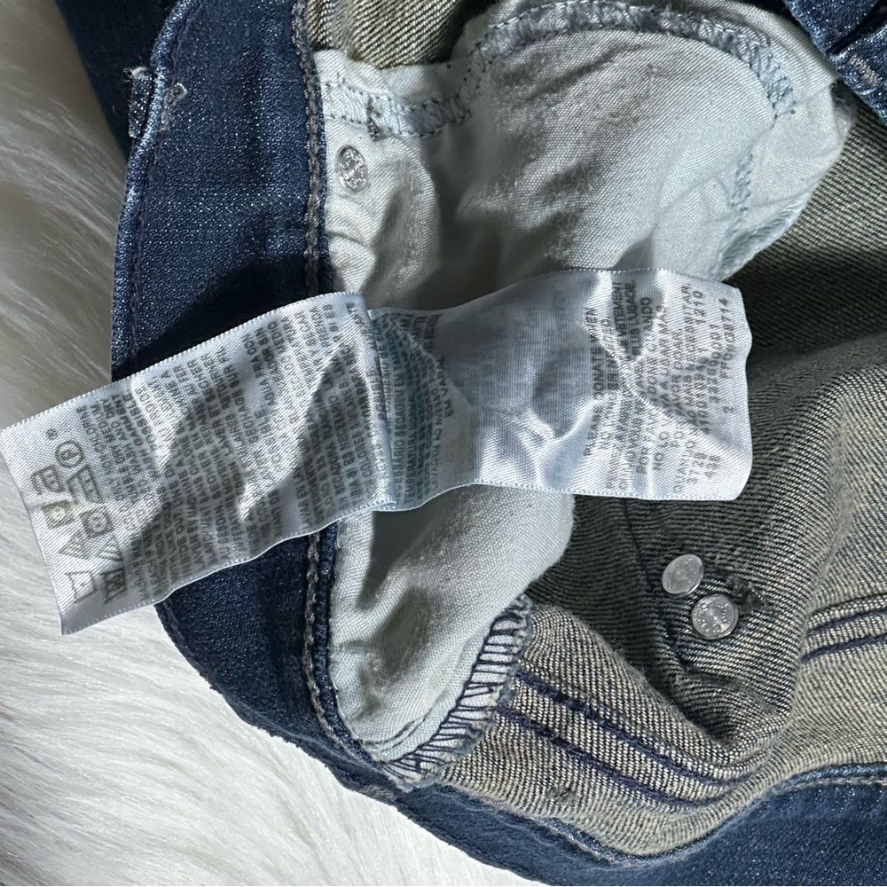 Levi's Blue Jean Shorts Relaxed Fit Mid-Length - Picture 11 of 11